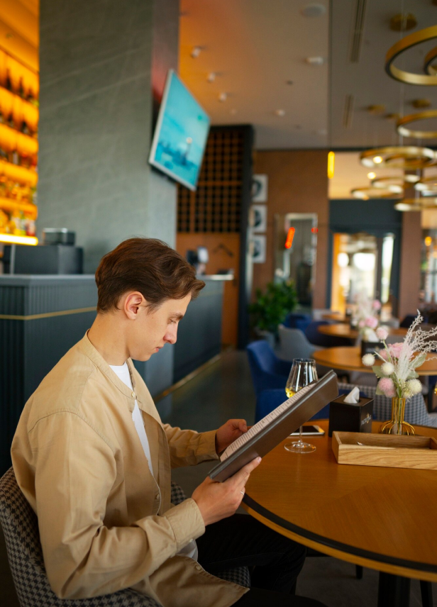 Restaurant operation challenges